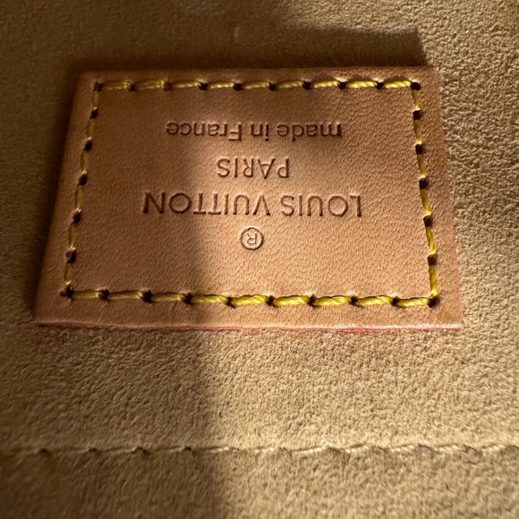 LV Etoile City Pm - Picture 11 of 11